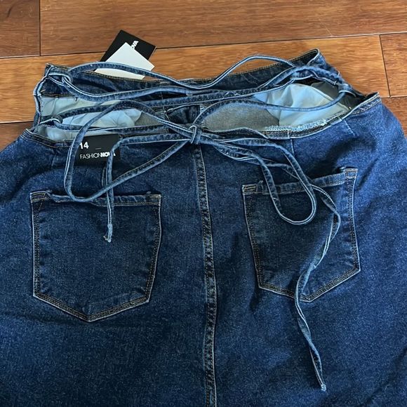 FASHION NOVA TIE EM UP BOYFRIEND JEANS MEDIUM WASH NWT SZ 14 - Picture 10 of 13